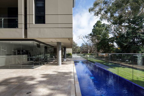 Knightsbridge Canberra - Taree Accommodation 12