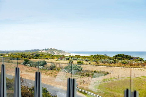 Wyndham Resort Torquay - Taree Accommodation 2