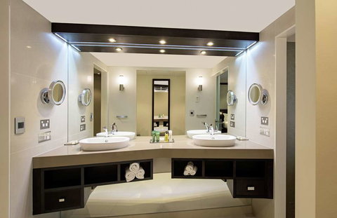 Hilton Darwin - Taree Accommodation 5