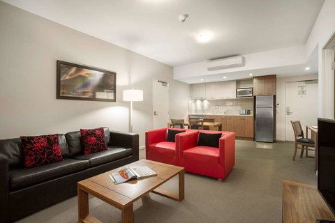 Hudson Parap - Taree Accommodation 4
