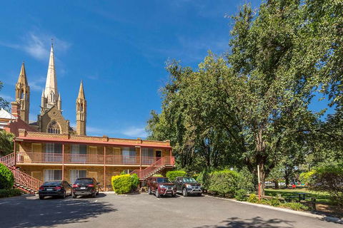 Best Western Cathedral Motor Inn - Taree Accommodation 0