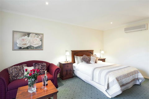 Best Western Crystal Inn - Taree Accommodation 0