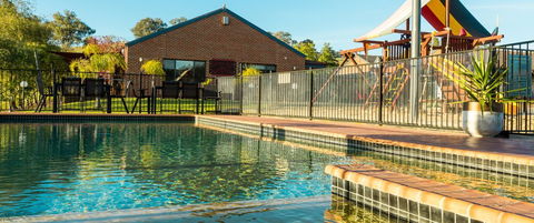 Blazing Stump Motel & Suites - Taree Accommodation 1
