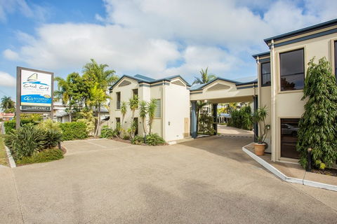 Coral Cay Resort Motor Inn - Taree Accommodation 0