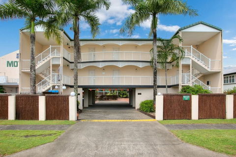 Cairns City Sheridan - Taree Accommodation 0
