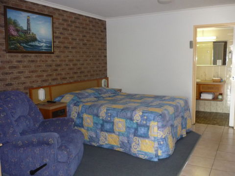 Lantern Motor Inn - Taree Accommodation 1