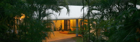 Mt Cotton Retreat - Taree Accommodation 0