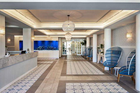 The Beachcomber Hotel & Resort - Taree Accommodation 1