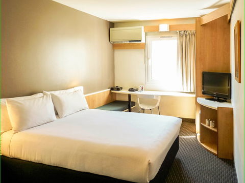 Ibis Sydney Thornleigh - Taree Accommodation 1