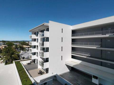 Oaks Carlyle - Taree Accommodation 0