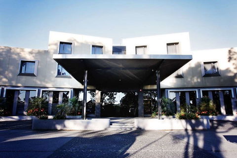 Golden Pebble Hotel - Taree Accommodation 0