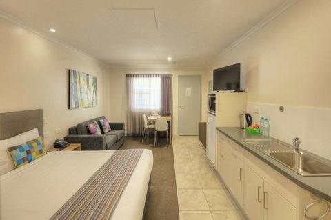 Roma Central Motel - Taree Accommodation 0