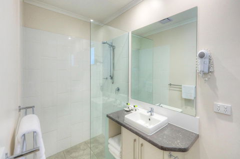 Roma Central Motel - Taree Accommodation 1