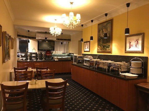 Albury Georgian - Taree Accommodation 1