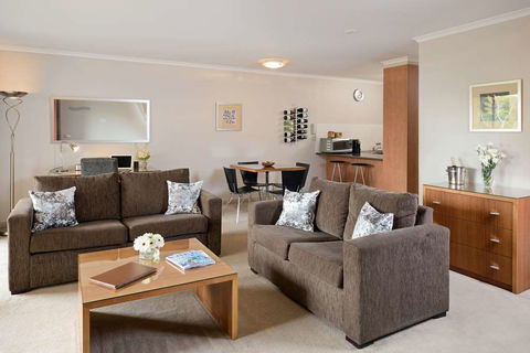 Ringwood Royale Apartment Hotel - Taree Accommodation 2