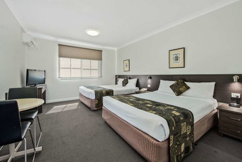 Comfort Inn Dandenong - Taree Accommodation 6