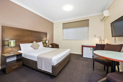 Comfort Inn Dandenong - Taree Accommodation 10