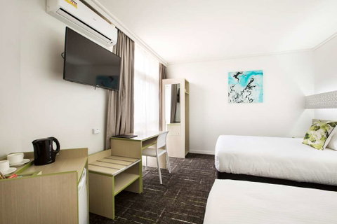 Nightcap at Sandringham Hotel - Taree Accommodation 2