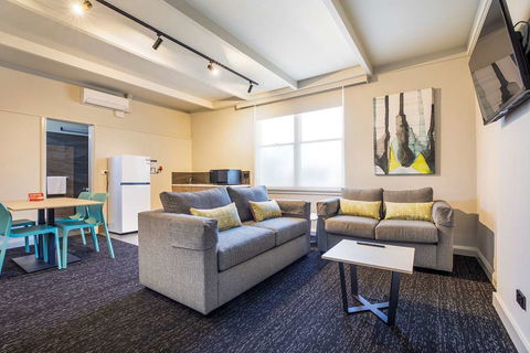 Sandbelt Club Hotel - Taree Accommodation 3