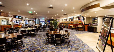 Sandbelt Club Hotel - Taree Accommodation 8