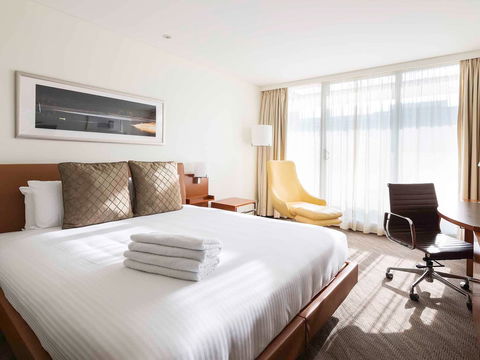 Novotel Canberra - Taree Accommodation 3