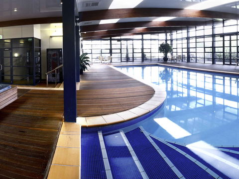 Novotel Canberra - Taree Accommodation 13