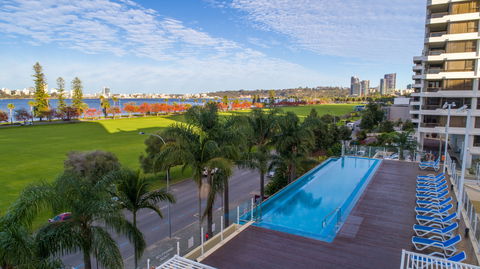 Crowne Plaza Perth - Taree Accommodation 0
