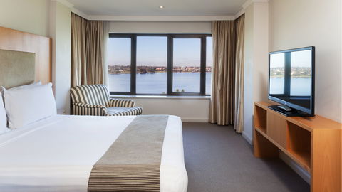Crowne Plaza Perth - Taree Accommodation 14