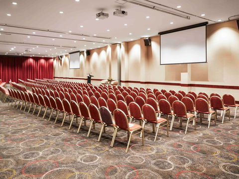 Novotel Perth Langley - Taree Accommodation 10