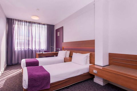 Quality Hotel Ambassador Perth - Taree Accommodation 3