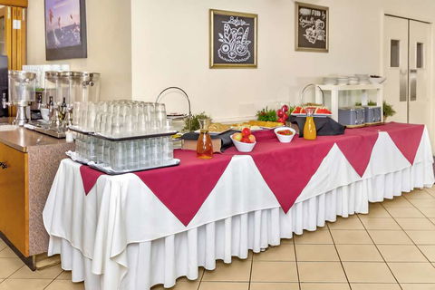 Comfort Inn & Suites Goodearth - Taree Accommodation 9