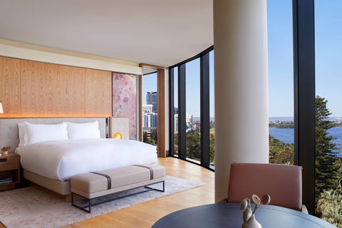 The Ritz-Carlton Perth - Taree Accommodation 2