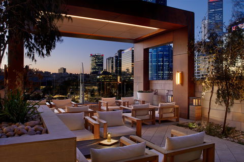 The Ritz-Carlton Perth - Taree Accommodation 9