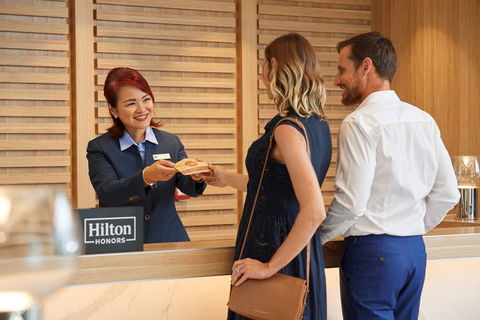 DoubleTree By Hilton Perth Waterfront - Taree Accommodation 4