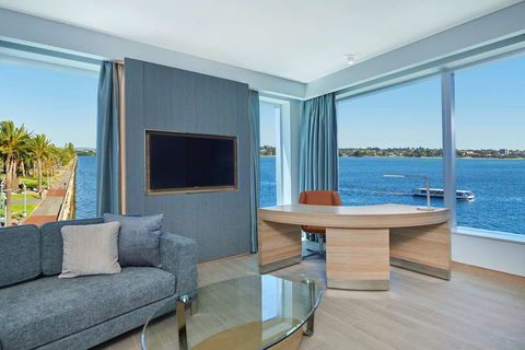 DoubleTree By Hilton Perth Waterfront - Taree Accommodation 6
