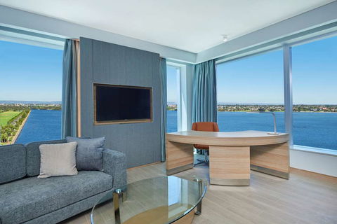 DoubleTree By Hilton Perth Waterfront - Taree Accommodation 7
