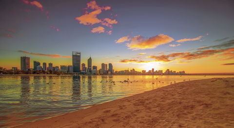 Crowne Plaza Perth - Taree Accommodation 16