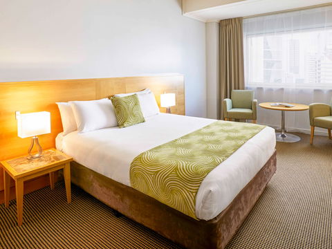 Novotel Perth Langley - Taree Accommodation 4