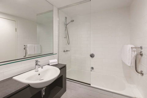 Vibe Hotel Darwin Waterfront - Taree Accommodation 5