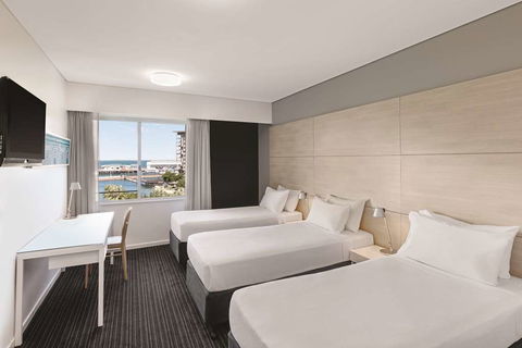 Vibe Hotel Darwin Waterfront - Taree Accommodation 6
