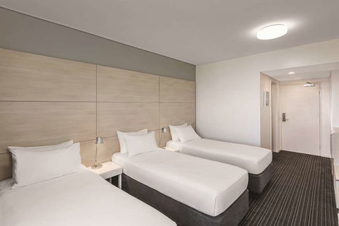 Vibe Hotel Darwin Waterfront - Taree Accommodation 7