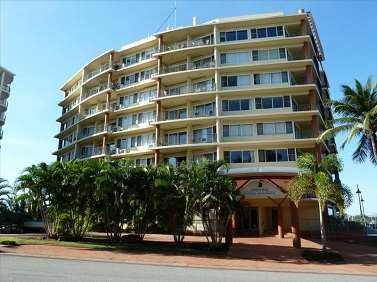 Cullen Bay Resorts - Taree Accommodation 8
