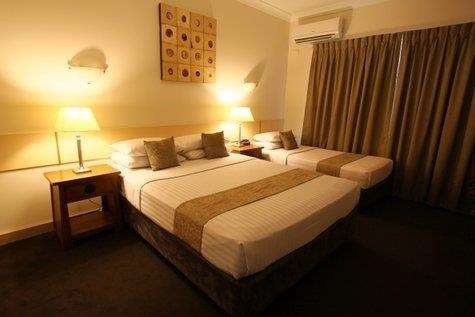 Emerald Maraboon Motor Inn - Taree Accommodation 3