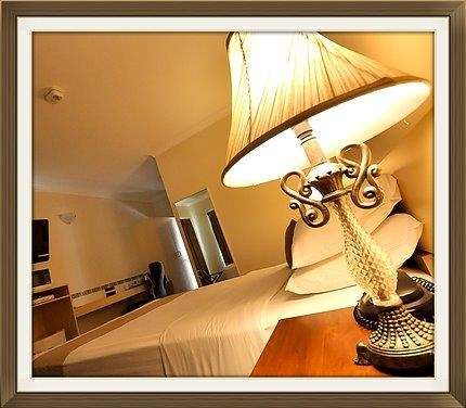 Emerald Maraboon Motor Inn - Taree Accommodation 13