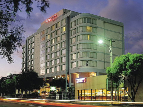 Mercure Hotel Parramatta - Taree Accommodation 0
