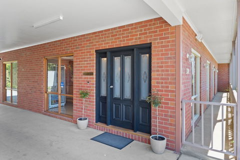 Burke & Wills Motor Inn - Taree Accommodation 2