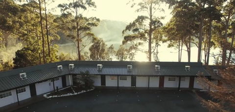The Fox & Hounds Inn - Taree Accommodation 0