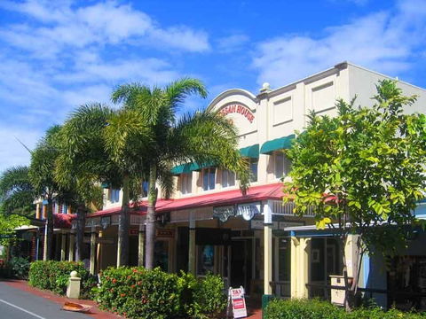 Macrossan House Boutique Holidays Apts - Taree Accommodation 0