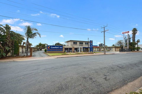 Comfort Inn Flinders on Main - Taree Accommodation 1
