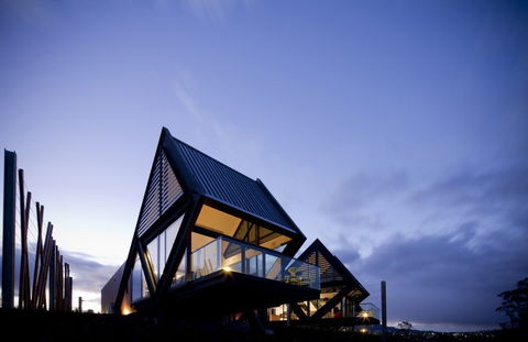 Mona Pavilions - Taree Accommodation 0